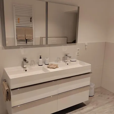 Schoene Naehe Biggesee *