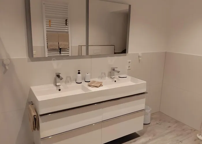 Schoene Naehe Biggesee *